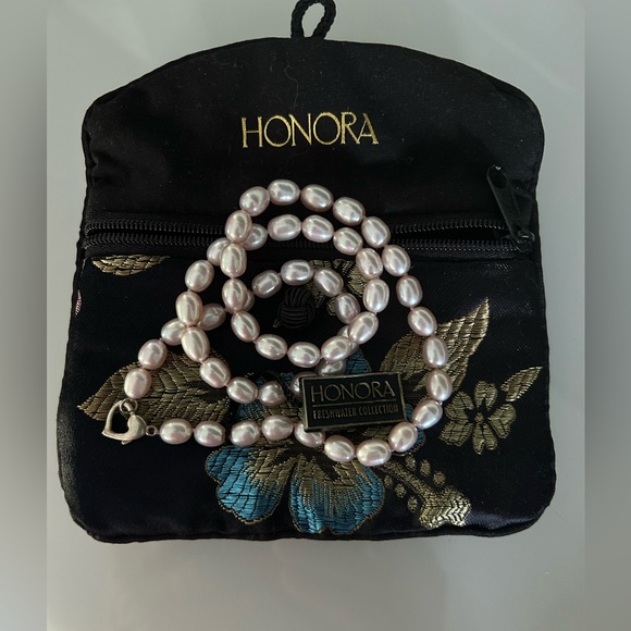 Honora Pearl Necklace with heart shaped 925 Sterling clasp - Picture 4 of 4